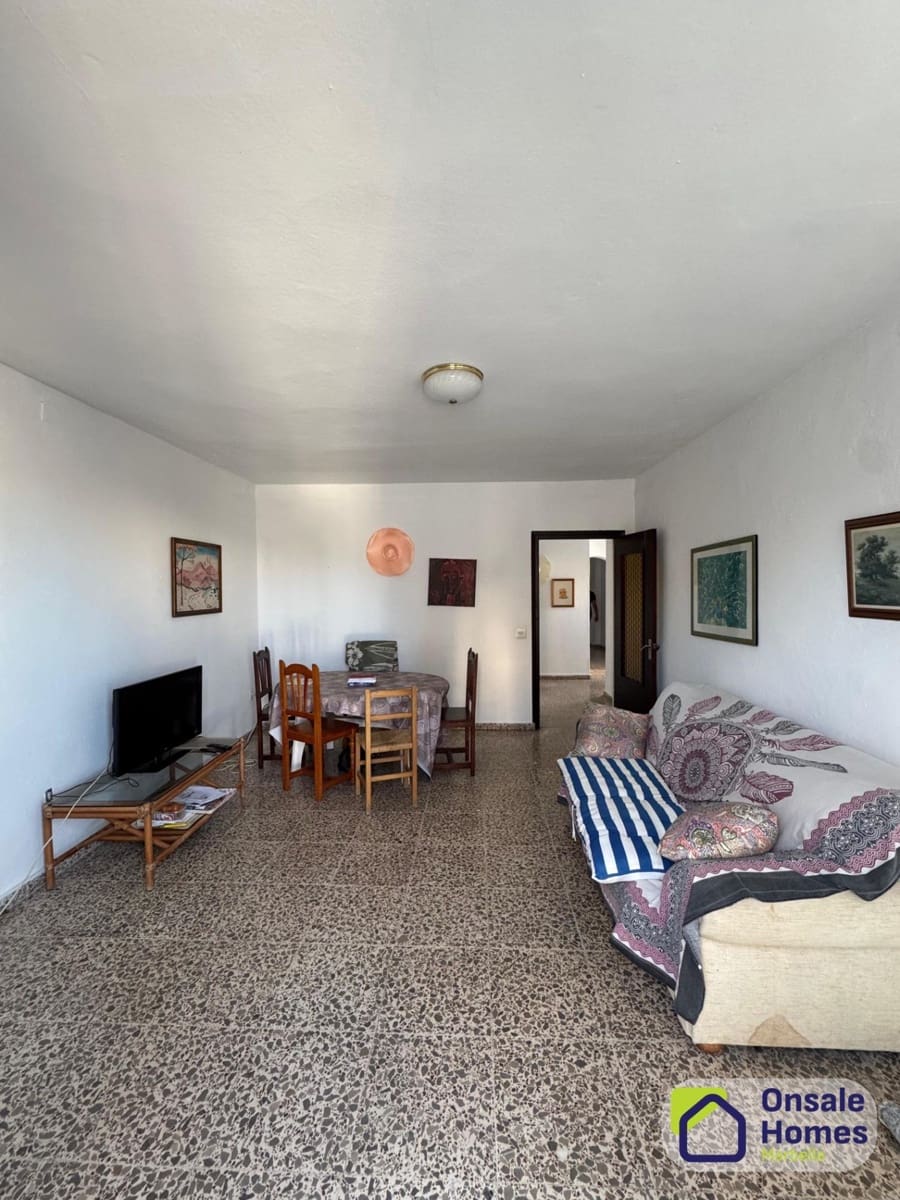 5 bedroom Commercial for sale in Marbella - € 2,100,000 (Ref: 9367962)