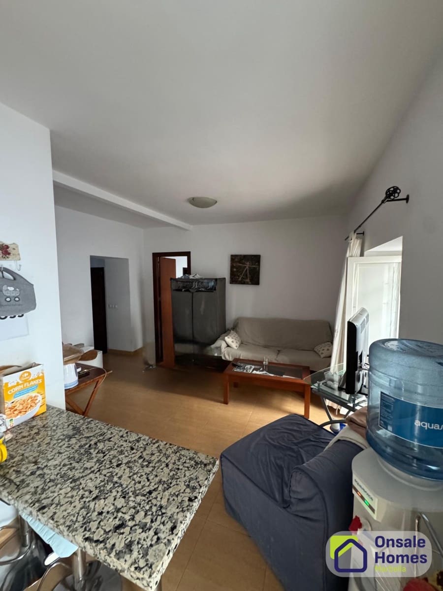 5 bedroom Commercial for sale in Marbella - € 2,100,000 (Ref: 9367962)