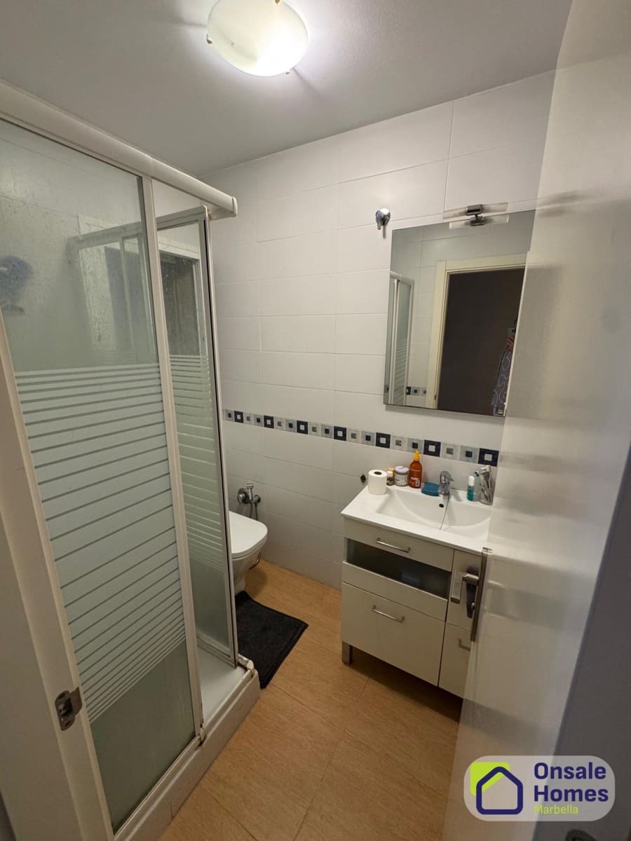 5 bedroom Commercial for sale in Marbella - € 2,100,000 (Ref: 9367962)