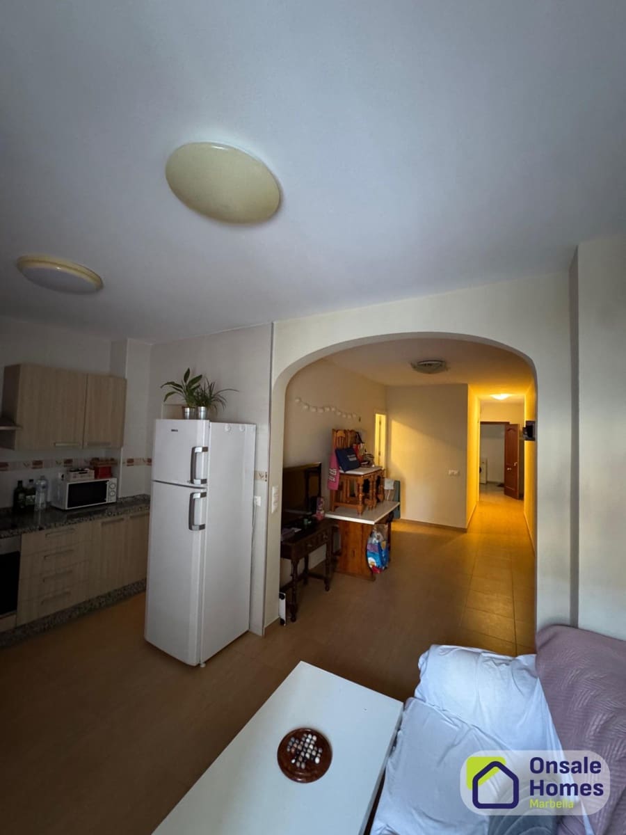 5 bedroom Commercial for sale in Marbella - € 2,100,000 (Ref: 9367962)