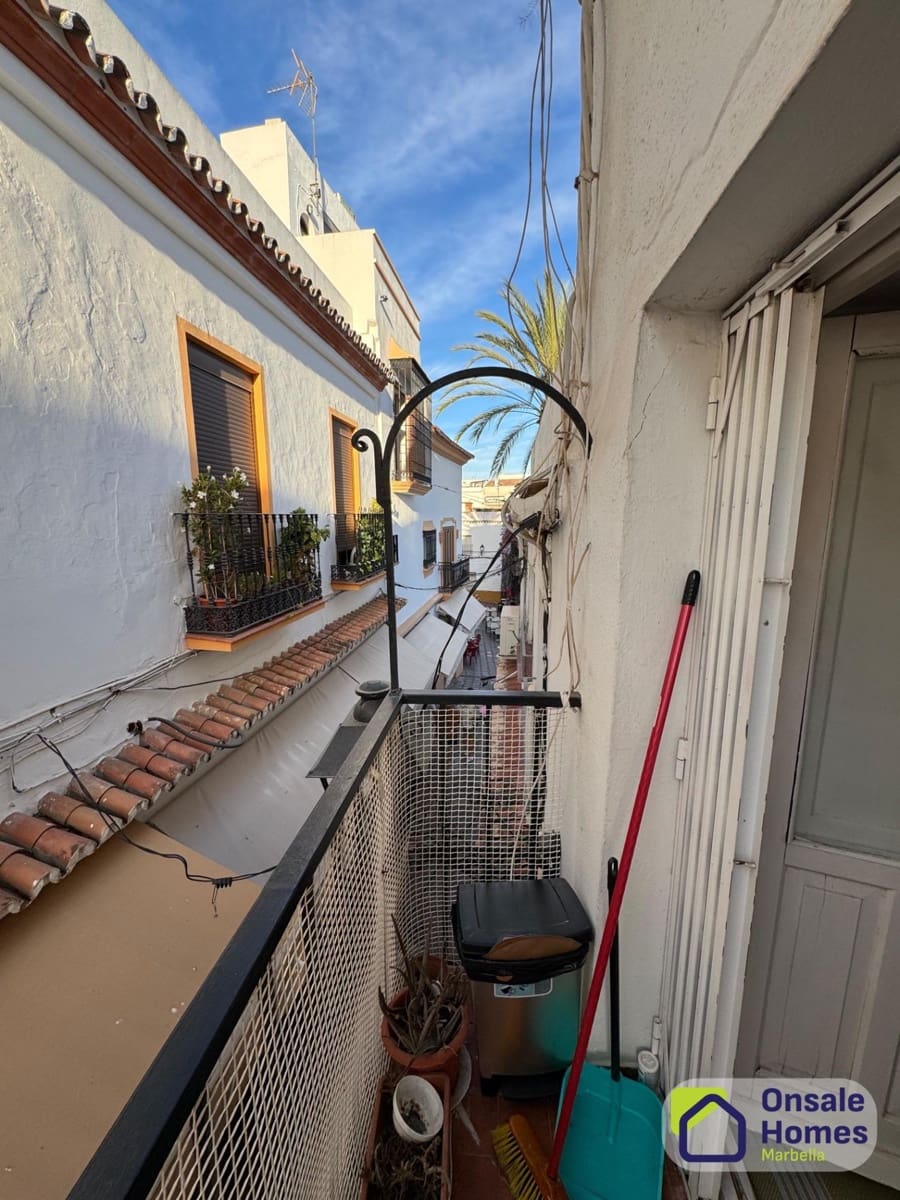 5 bedroom Commercial for sale in Marbella - € 2,100,000 (Ref: 9367962)