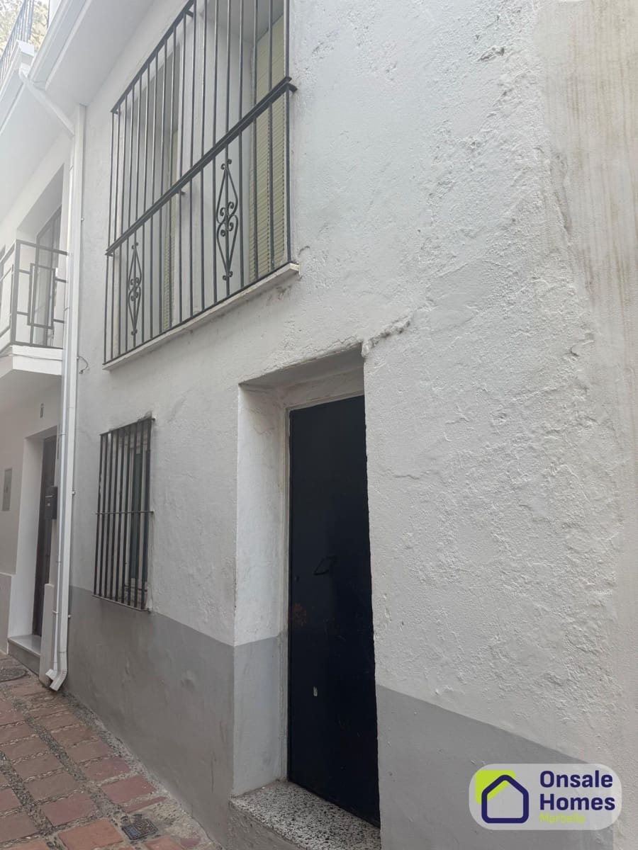 5 bedroom Commercial for sale in Marbella - € 2,100,000 (Ref: 9367962)