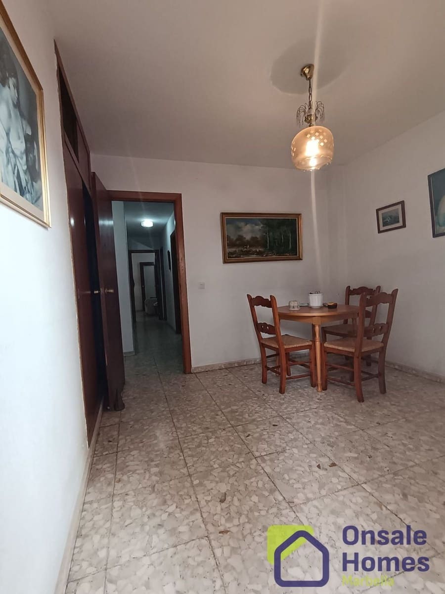 4 slaapkamer Flat te koop in Marbella - € 319.000 (Ref: 9367964)