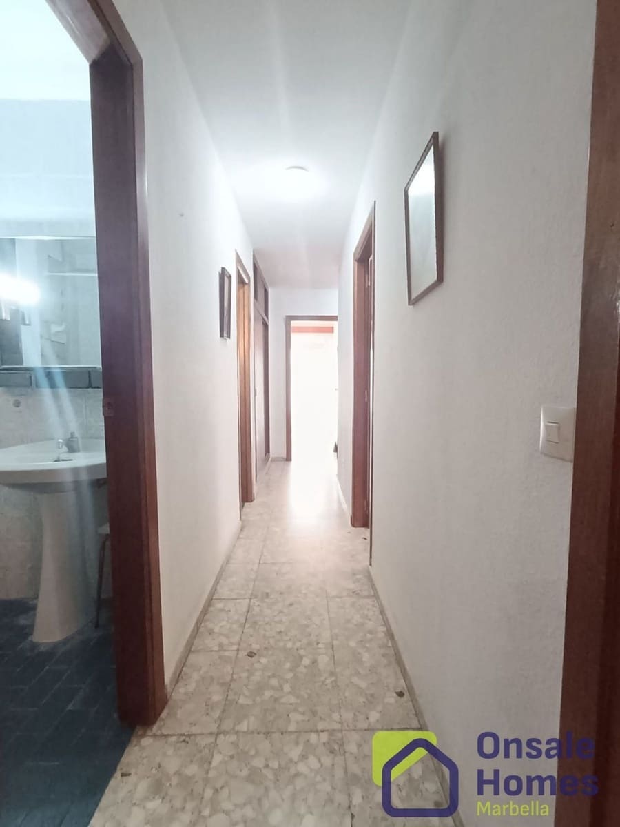 4 slaapkamer Flat te koop in Marbella - € 319.000 (Ref: 9367964)