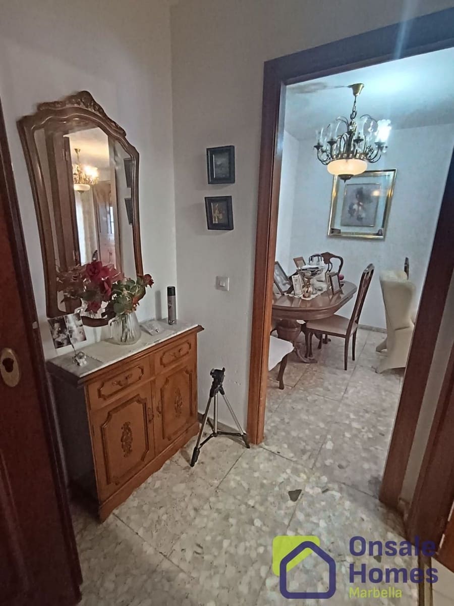 4 slaapkamer Flat te koop in Marbella - € 319.000 (Ref: 9367964)