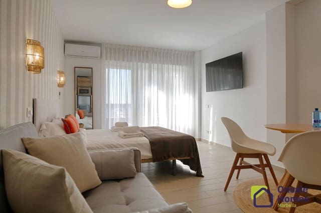 Leilighet til salgs i Playa Bajadilla - Puertos, Marbella - € 320 000 (Ref: 9367965)