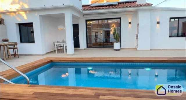 5 sypialnia Willa na sprzedaż w Costabella, Marbella z basenem garażem - 1 490 000 € (Ref: 9367966)
