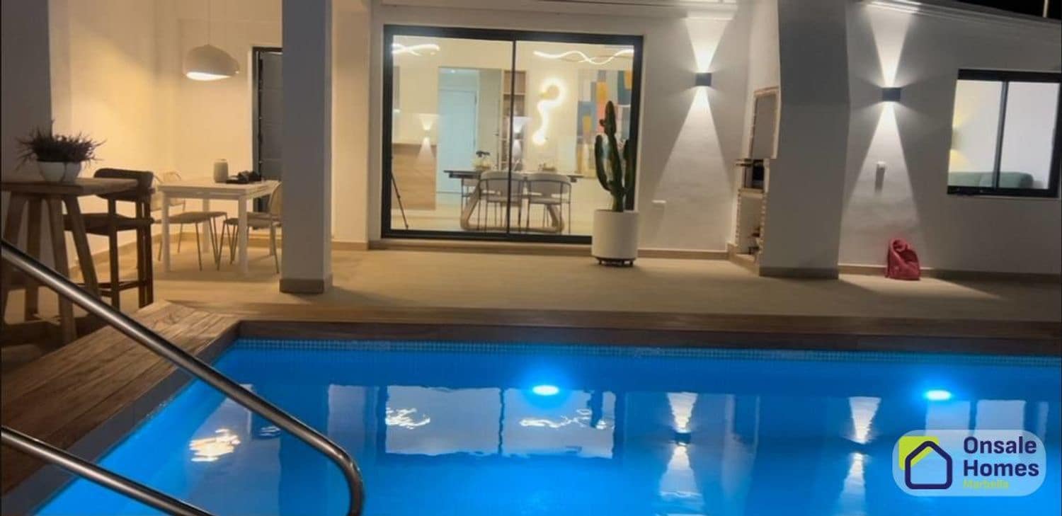 5 soverom Villa til salgs i Marbella med svømmebasseng garasje - € 1 490 000 (Ref: 9367966)