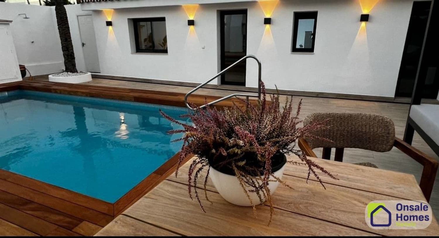 5 soverom Villa til salgs i Marbella med svømmebasseng garasje - € 1 490 000 (Ref: 9367966)