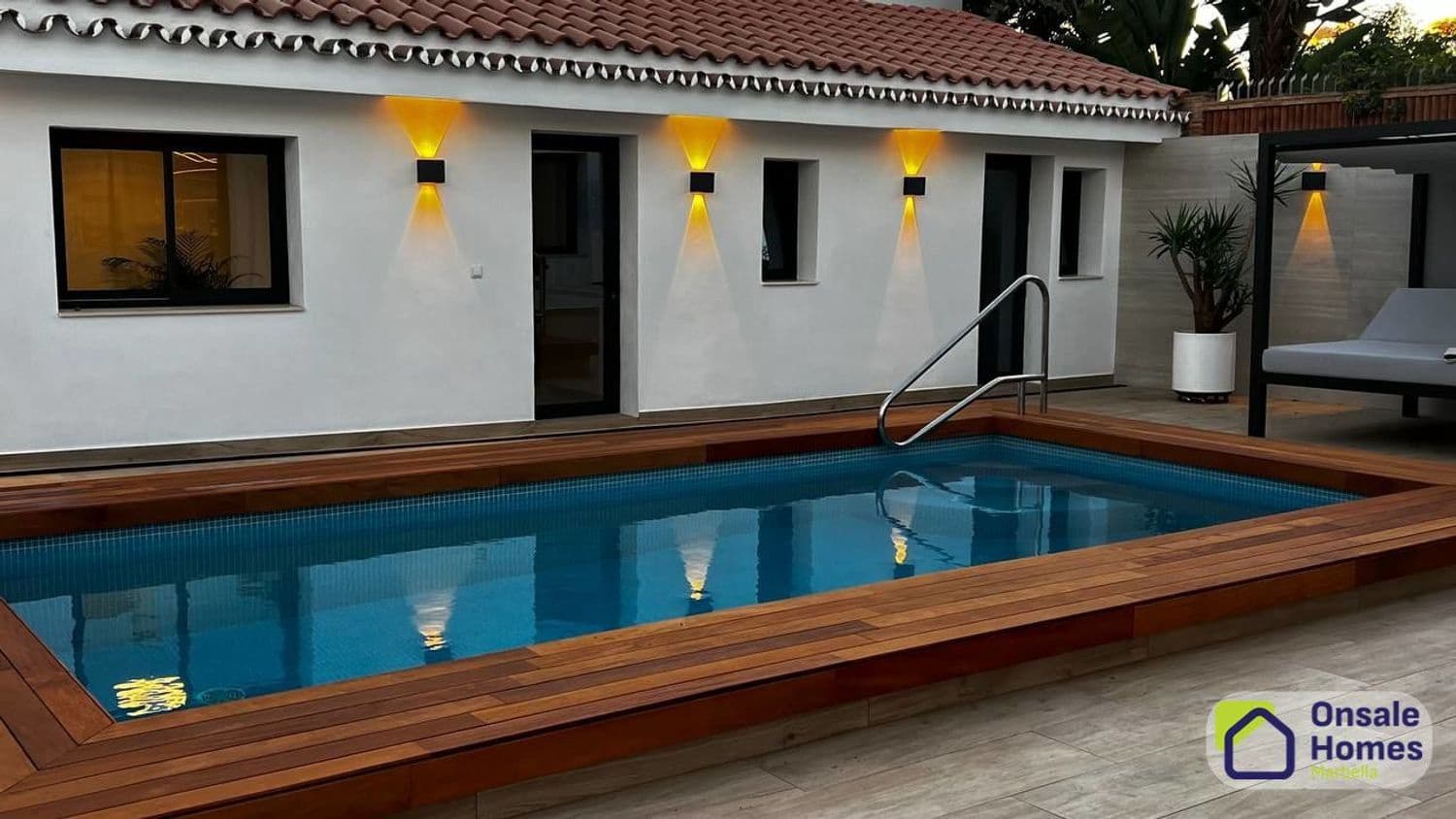 5 soverom Villa til salgs i Marbella med svømmebasseng garasje - € 1 490 000 (Ref: 9367966)