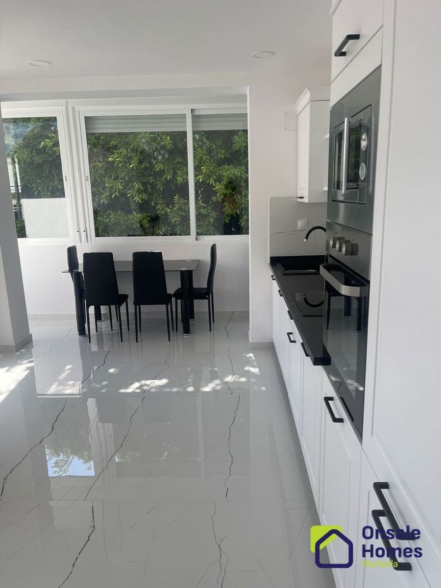 2 sovrum Lägenhet till salu i Marbella - 368 000 € (Ref: 9367972)