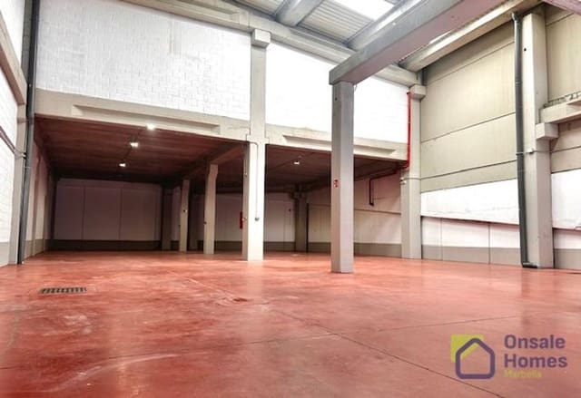 Commerciale da affittare in Los Naranjos, Marbella - 5.600 € (Rif: 9367973)