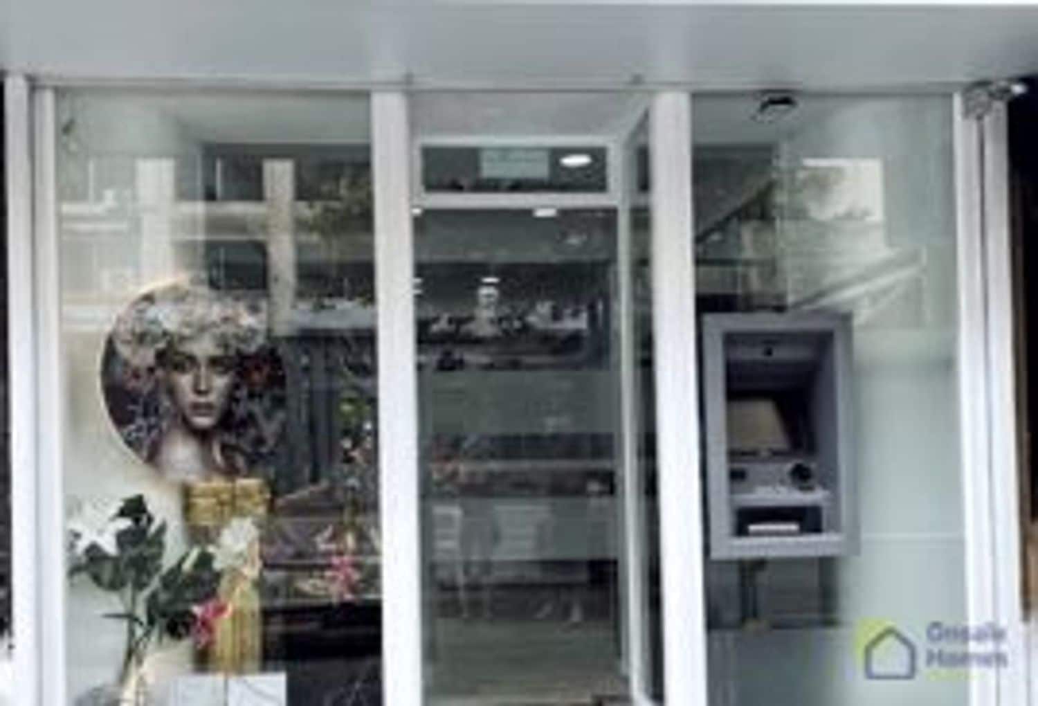 Local Commercial à louer à Marbella - 1 800 € (Ref: 9367974)