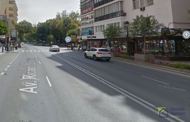 Kaupallinen vuokrattavana paikassa Ricardo Soriano, Marbella - 1 800 € (Ref: 9367974)