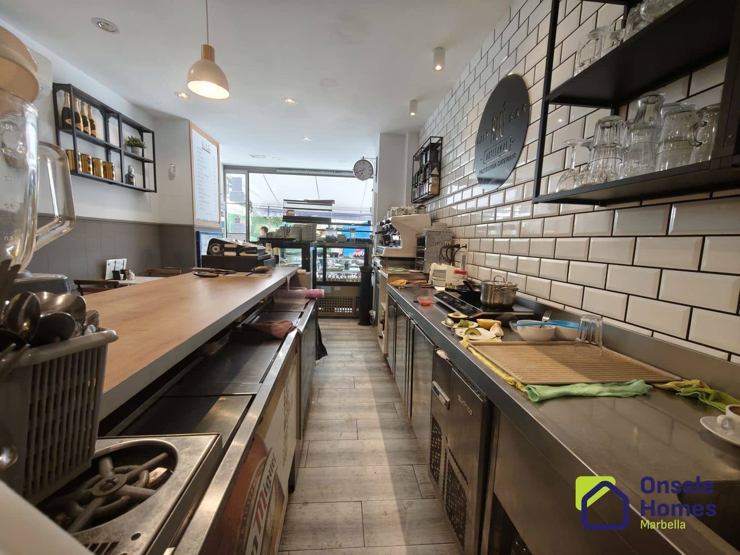 Local Comercial en Marbella en alquiler - 2.000 € (Ref: 9367975)