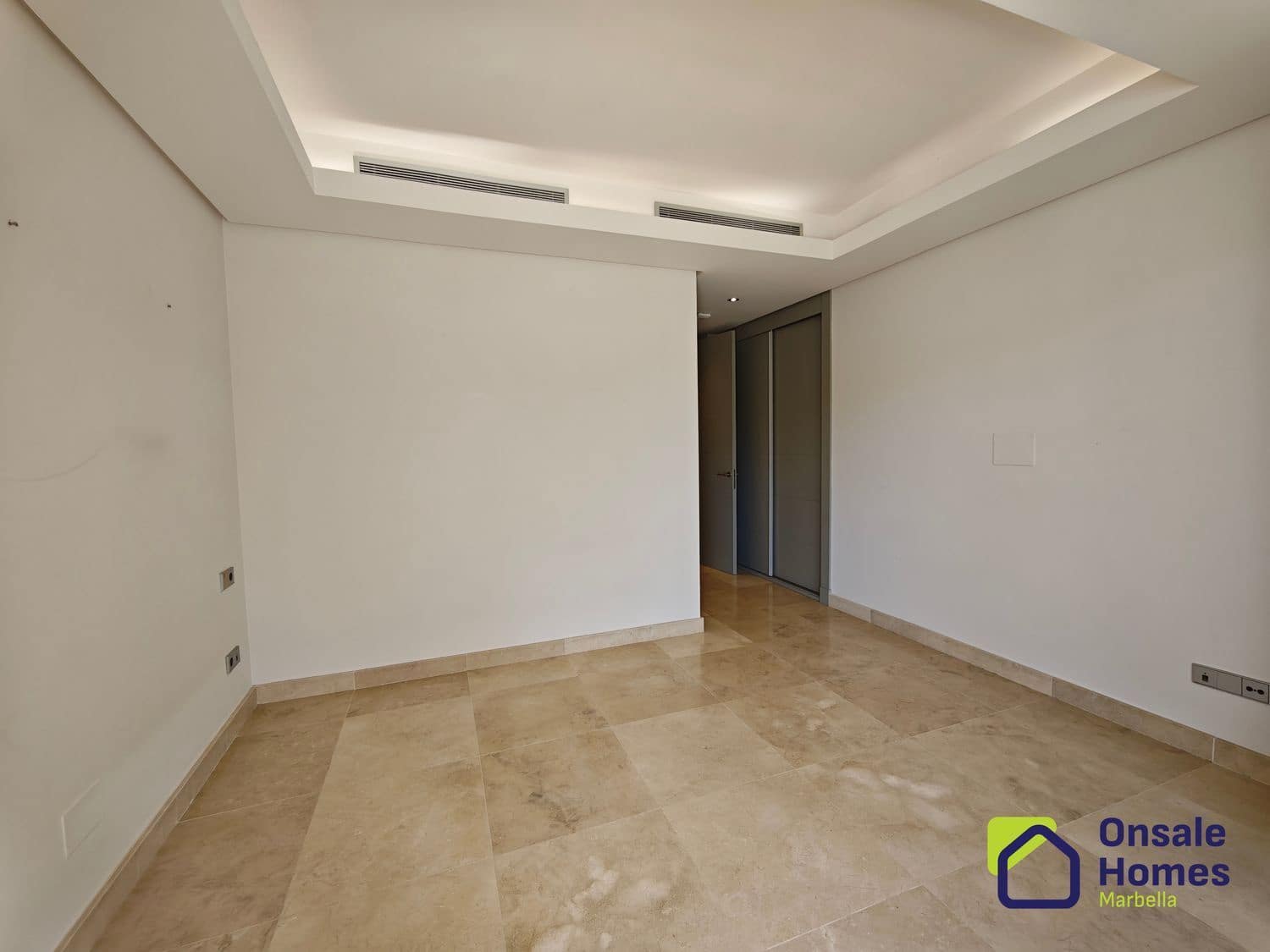 3 slaapkamer Villa te koop in Marbella met zwembad garage - € 1.800.000 (Ref: 9367978)