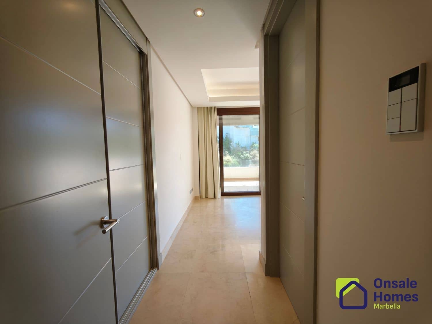 3 slaapkamer Villa te koop in Marbella met zwembad garage - € 1.800.000 (Ref: 9367978)