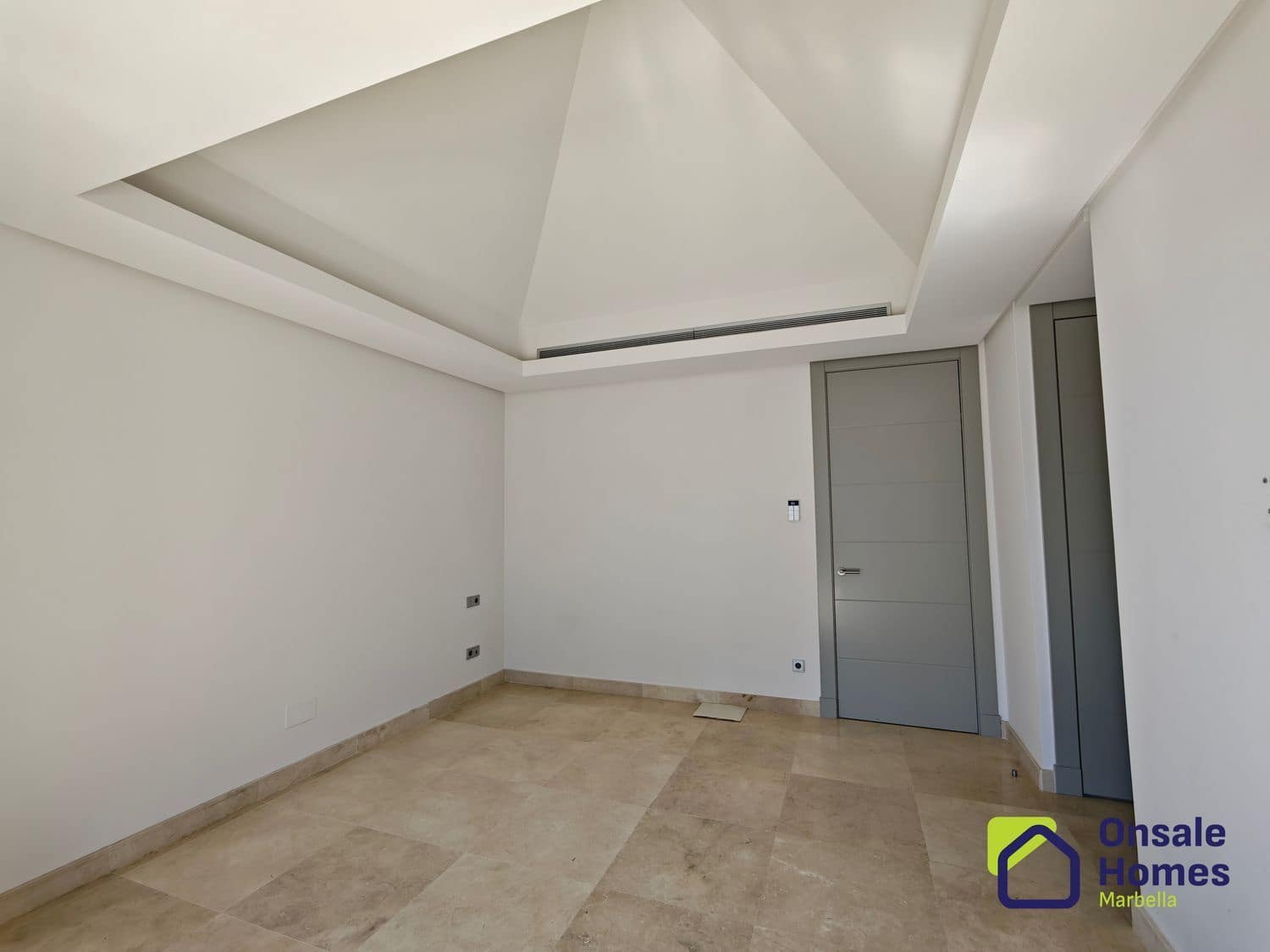 3 slaapkamer Villa te koop in Marbella met zwembad garage - € 1.800.000 (Ref: 9367978)