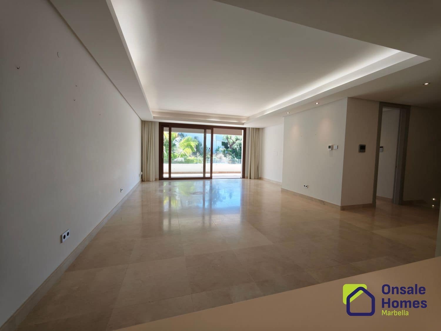 3 slaapkamer Villa te koop in Marbella met zwembad garage - € 1.800.000 (Ref: 9367978)