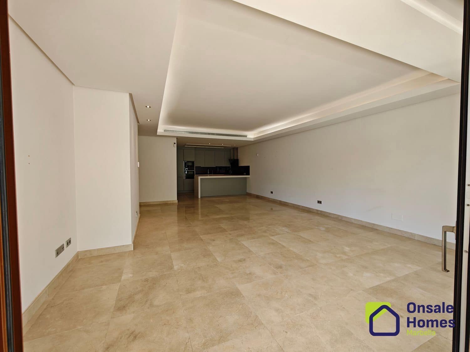 3 slaapkamer Villa te koop in Marbella met zwembad garage - € 1.800.000 (Ref: 9367978)