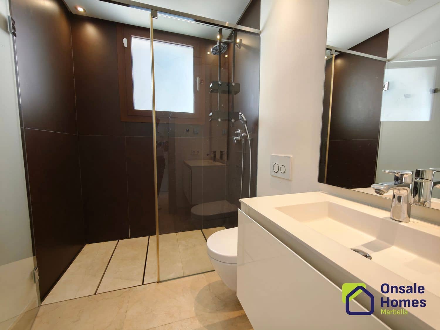 3 slaapkamer Villa te koop in Marbella met zwembad garage - € 1.800.000 (Ref: 9367978)