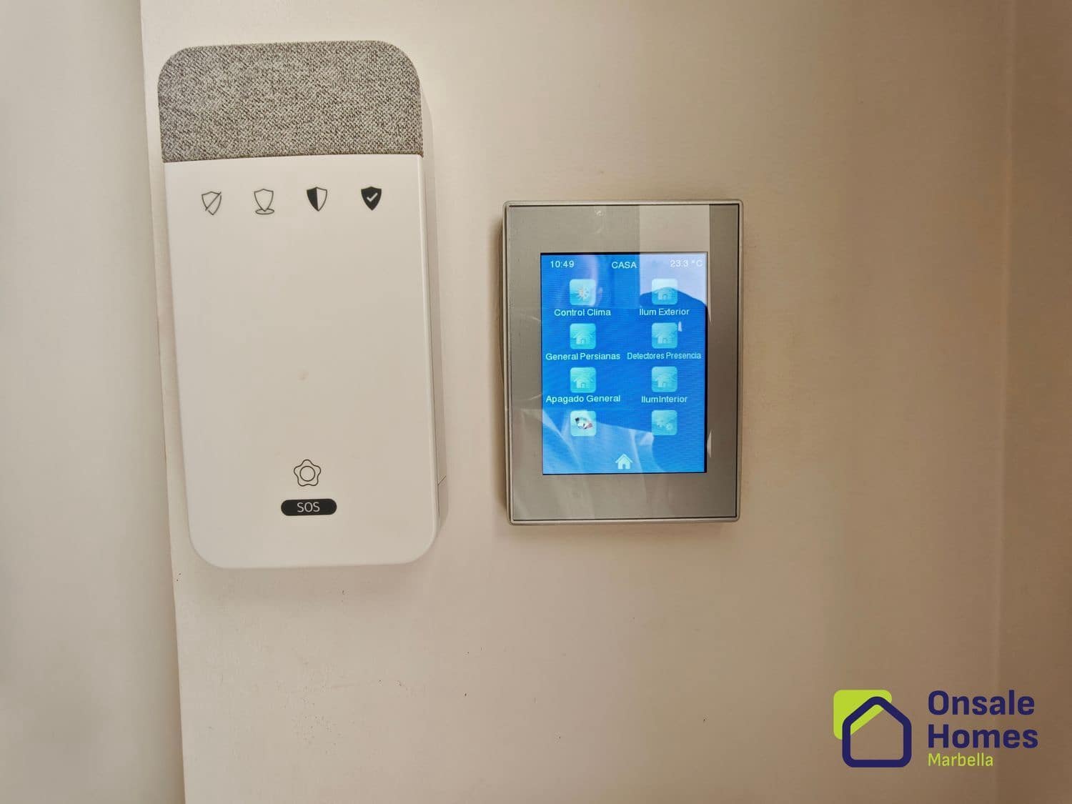 3 makuuhuone Huvila myytävänä paikassa Marbella mukana uima-altaan 
autotalli - 1 800 000 € (Ref: 9367978)