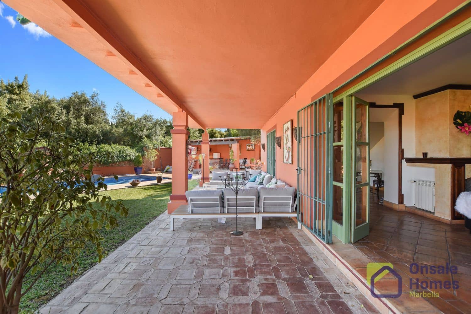 6 sypialnia Willa na sprzedaż w Nueva Andalucia z basenem - 2 290 000 € (Ref: 9367979)