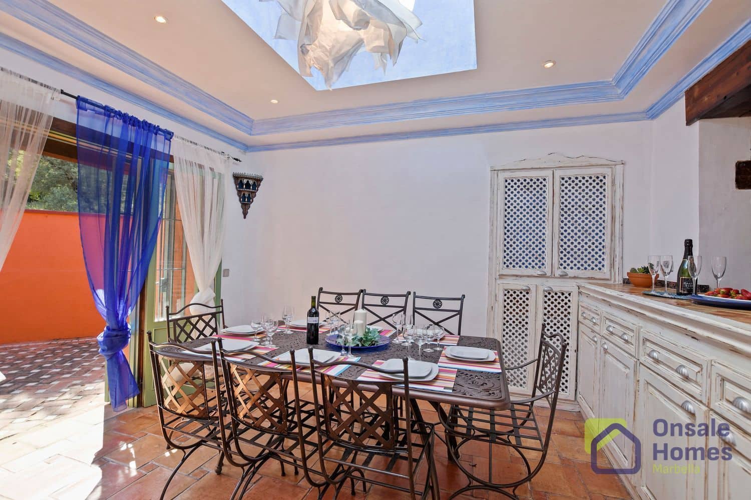 6 sypialnia Willa na sprzedaż w Nueva Andalucia z basenem - 2 290 000 € (Ref: 9367979)