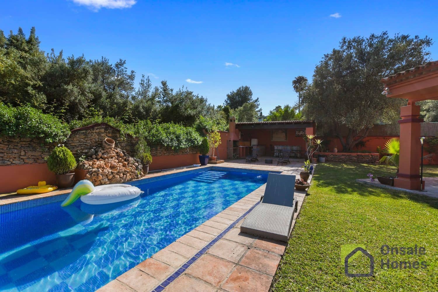 6 sypialnia Willa na sprzedaż w Nueva Andalucia z basenem - 2 290 000 € (Ref: 9367979)