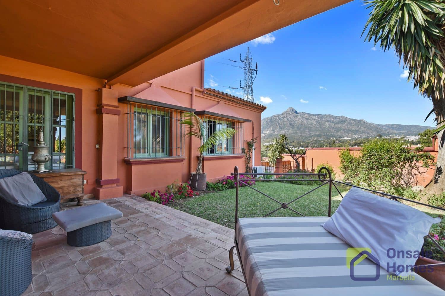 6 sypialnia Willa na sprzedaż w Nueva Andalucia z basenem - 2 290 000 € (Ref: 9367979)