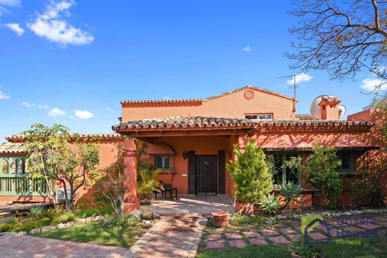 6 sypialnia Willa na sprzedaż w Nueva Andalucia z basenem - 2 290 000 € (Ref: 9367979)