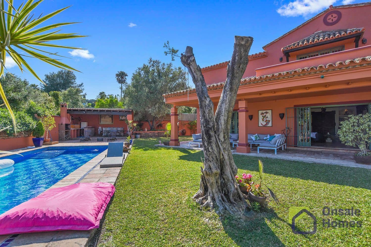 6 soveværelse Villa til salg i Marbella med swimmingpool garage - € 2.290.000 (Ref: 9367979)