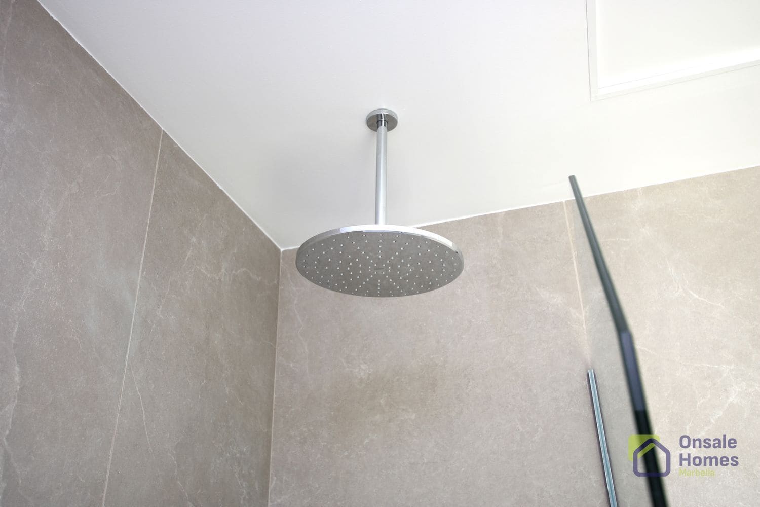 4 Zimmer Villa zu verkaufen in Marbella mit Pool - 2.300.000 € (Ref: 9367982)