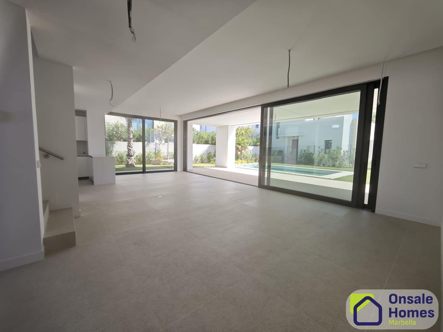 4 Zimmer Villa zu verkaufen in Marbella mit Pool - 2.300.000 € (Ref: 9367982)