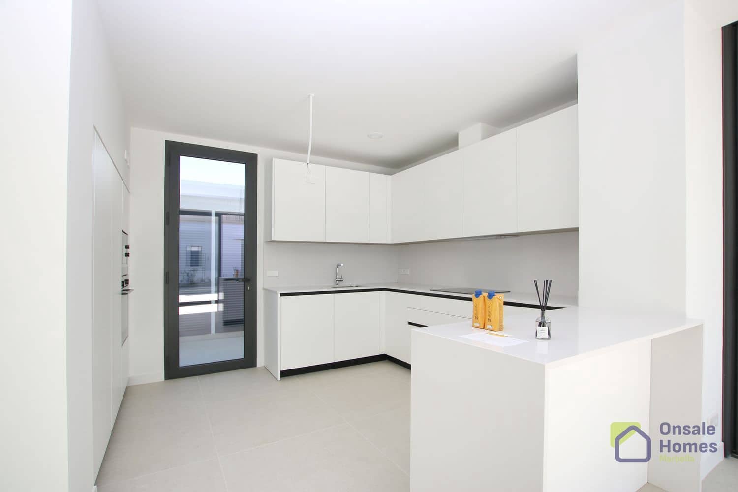 4 chambre Villa/Maison à vendre à Rio Real avec piscine garage - 2 300 000 € (Ref: 9367982)