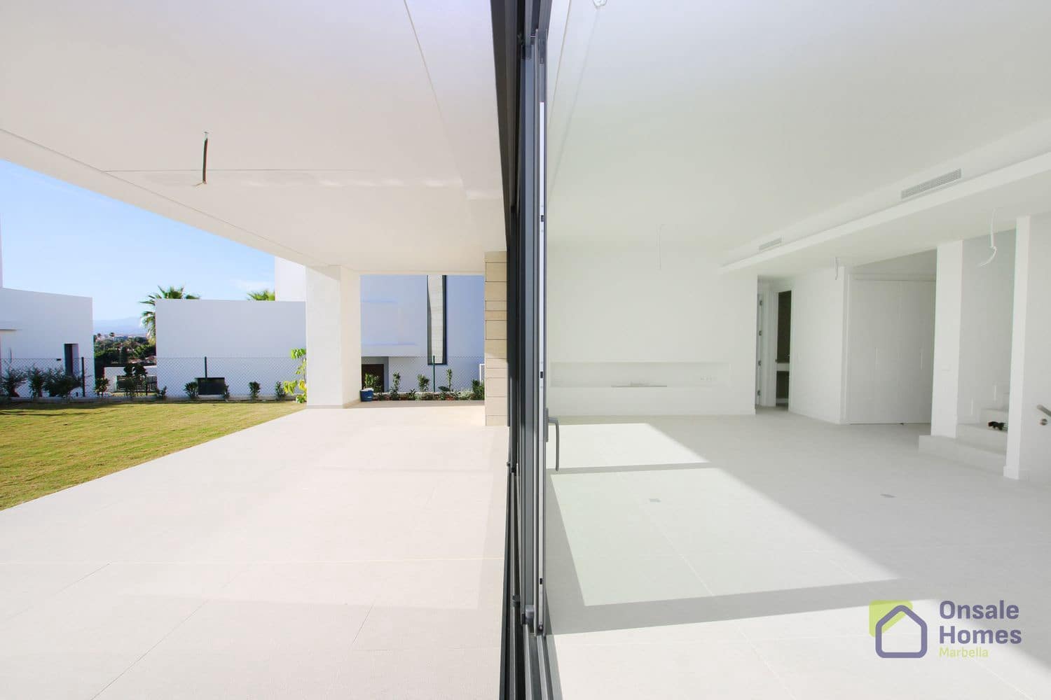 4 chambre Villa/Maison à vendre à Rio Real avec piscine garage - 2 300 000 € (Ref: 9367982)