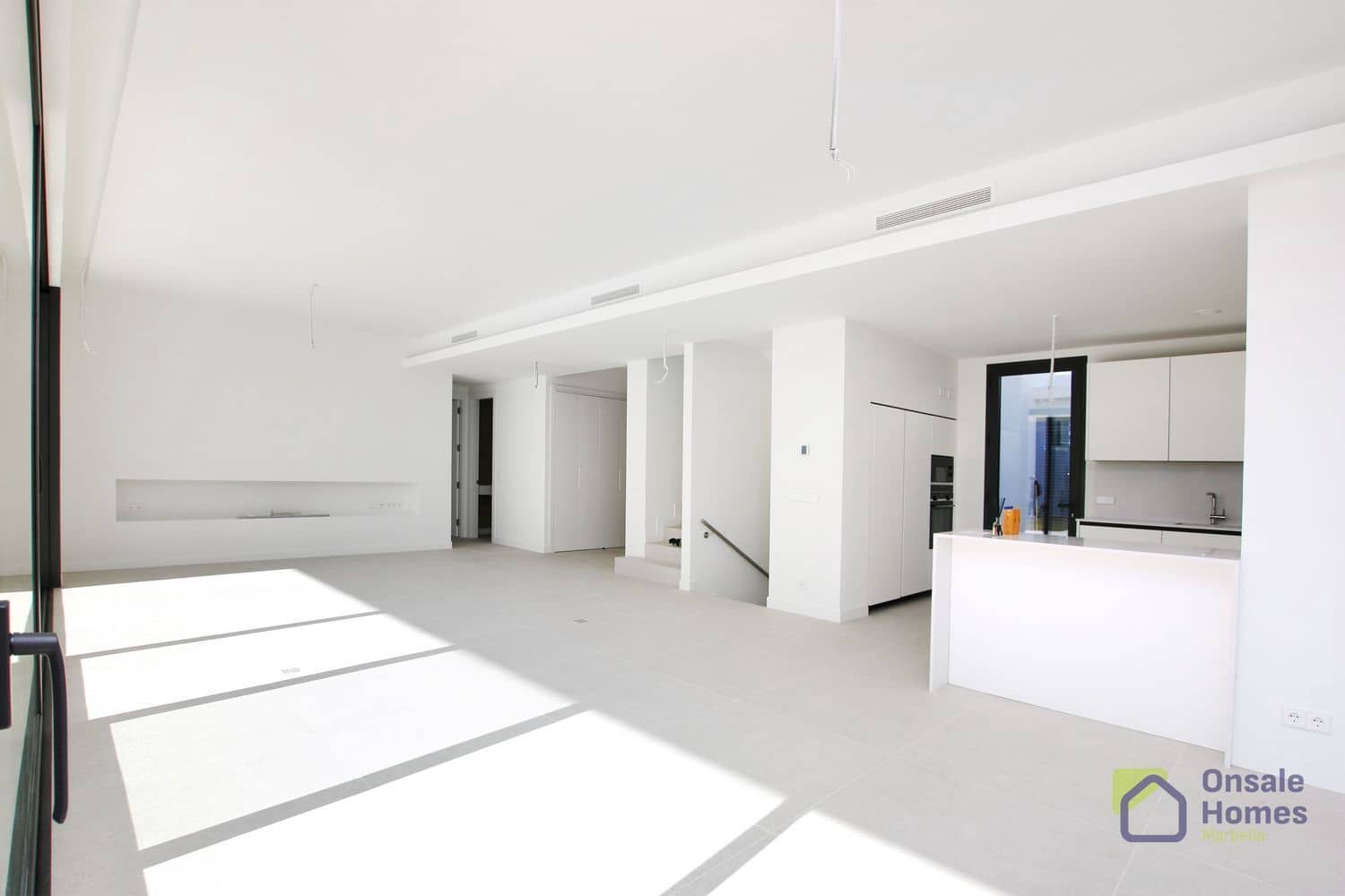 4 chambre Villa/Maison à vendre à Rio Real avec piscine garage - 2 300 000 € (Ref: 9367982)