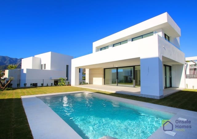 4 sypialnia Willa na sprzedaż w Río Real, Marbella z basenem - 2 300 000 € (Ref: 9367982)