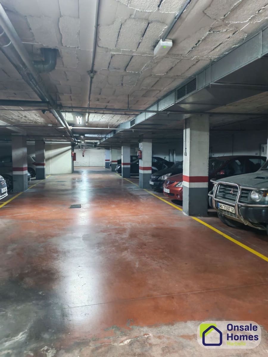 3 sovrum Takvåning till salu i Marbella med garage - 675 000 € (Ref: 9367986)