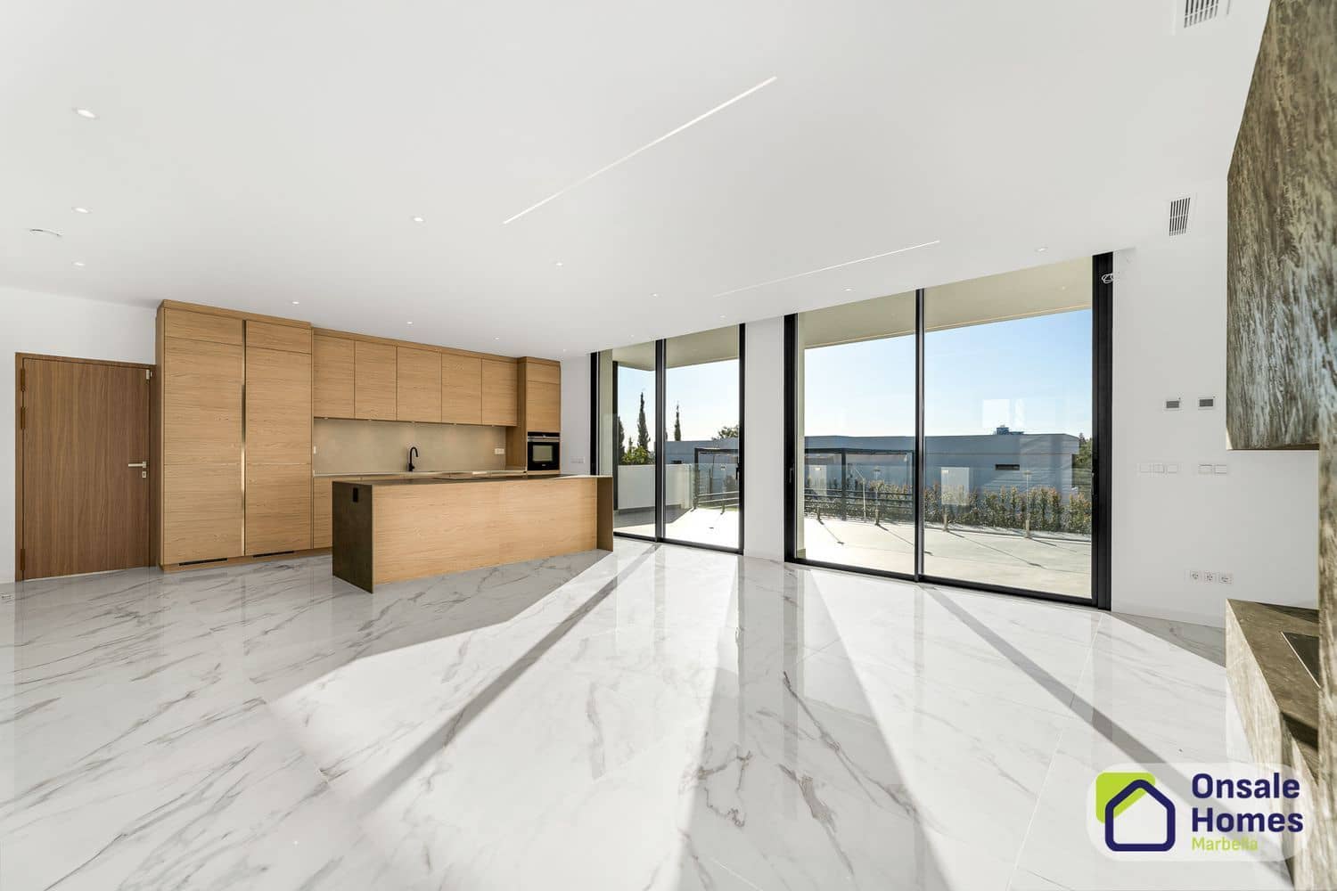 6 sypialnia Willa na sprzedaż w New Golden Mile z basenem - 3 990 000 € (Ref: 9367987)