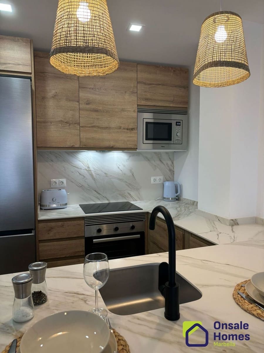 2 sovrum Lägenhet till salu i Marbella med pool - 370 000 € (Ref: 9367991)