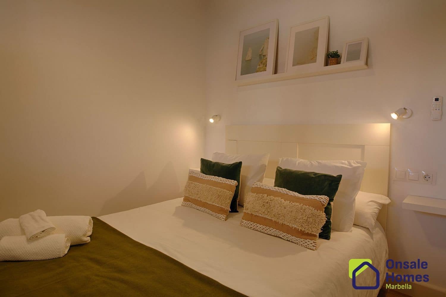 Piso de 2 habitaciones en Marbella en venta con piscina - 370.000 € (Ref: 9367991)