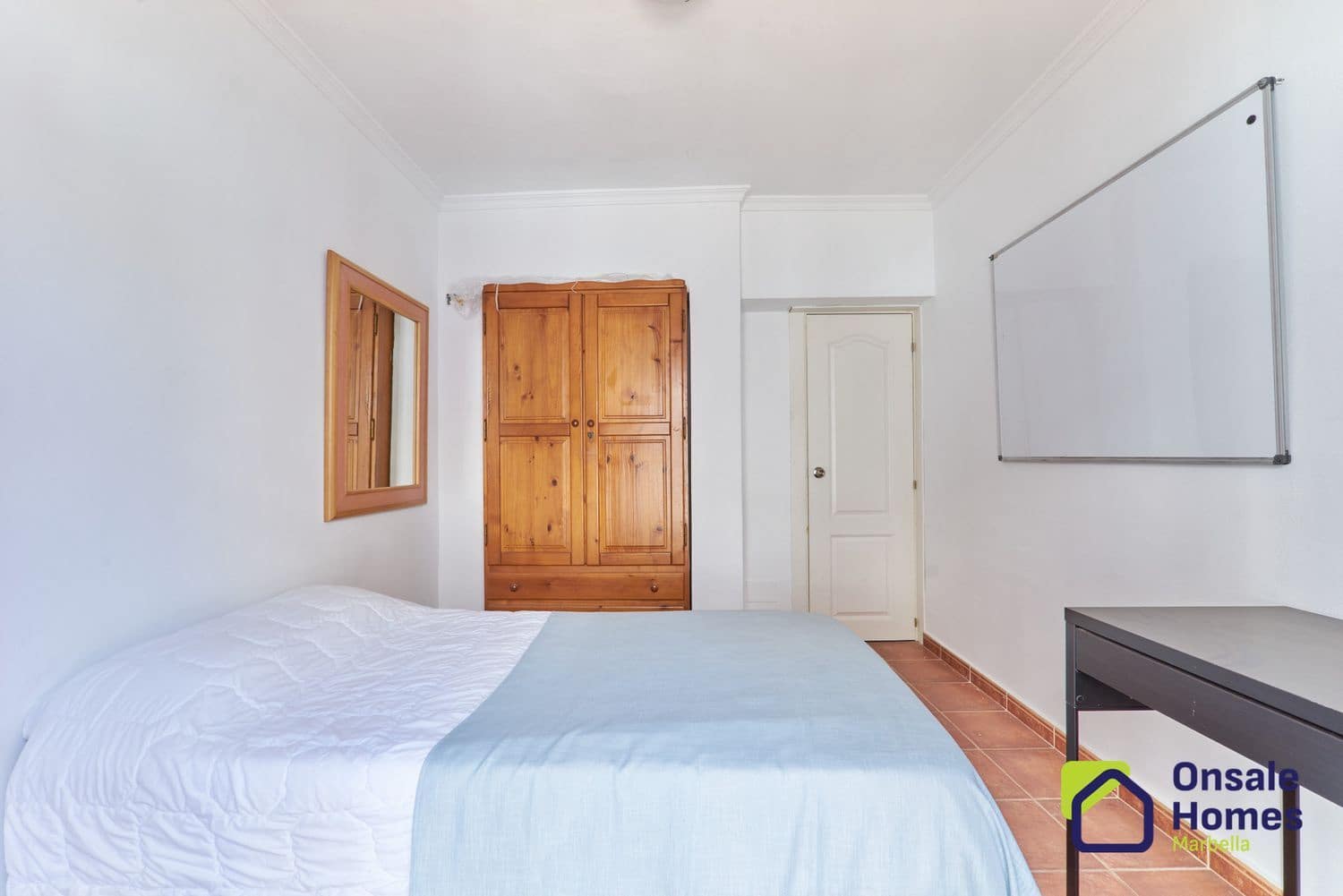 7 soverom Villa til salgs i Marbella - € 999 999 (Ref: 9367994)