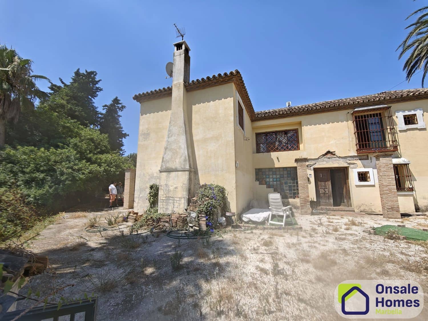 6 sypialnia Willa na sprzedaż w Nueva Andalucia z basenem - 1 100 000 € (Ref: 9367996)