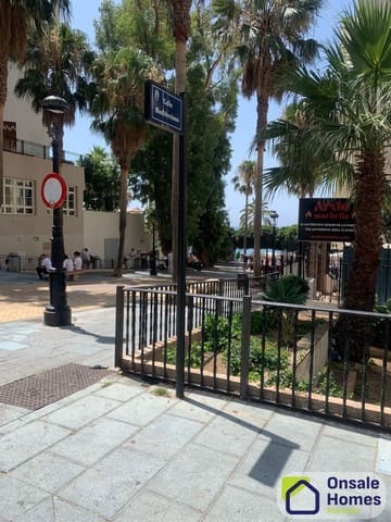 1 slaapkamer Flat te koop in Playa Bajadilla - Puertos, Marbella - € 470.000 (Ref: 9367997)