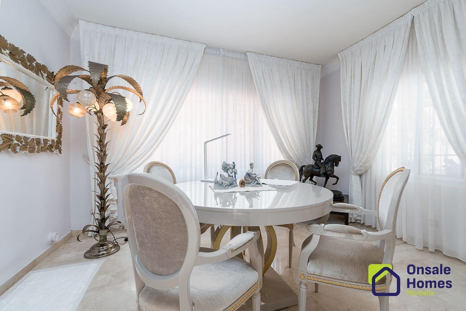 5 sypialnia Willa na sprzedaż w Marbella z basenem - 2 300 000 € (Ref: 9367999)