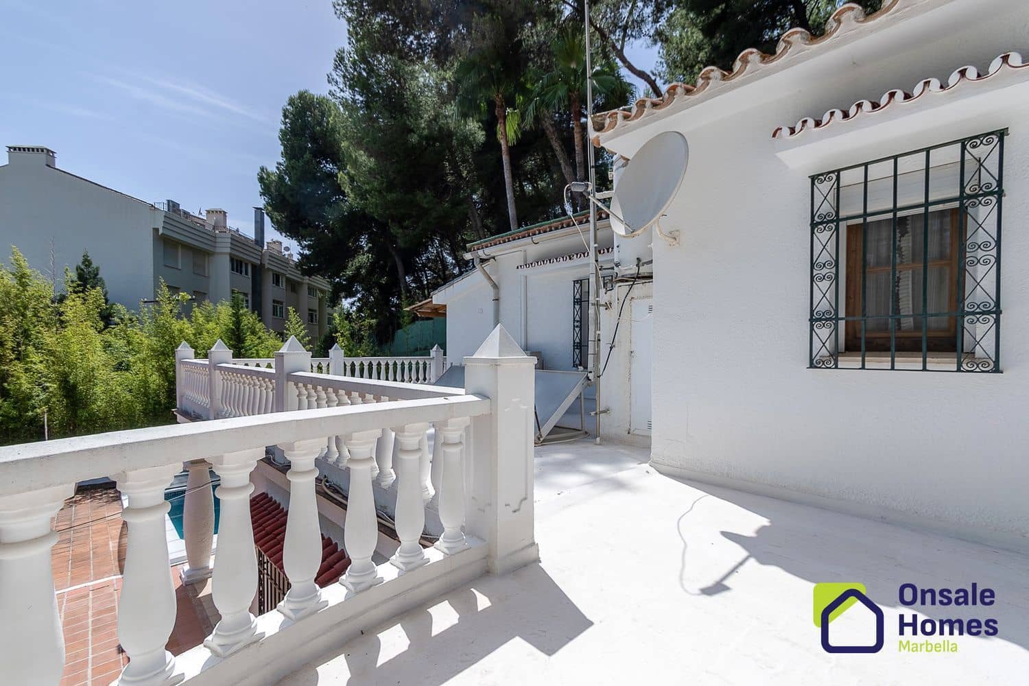 5 sypialnia Willa na sprzedaż w Marbella z basenem - 2 300 000 € (Ref: 9367999)