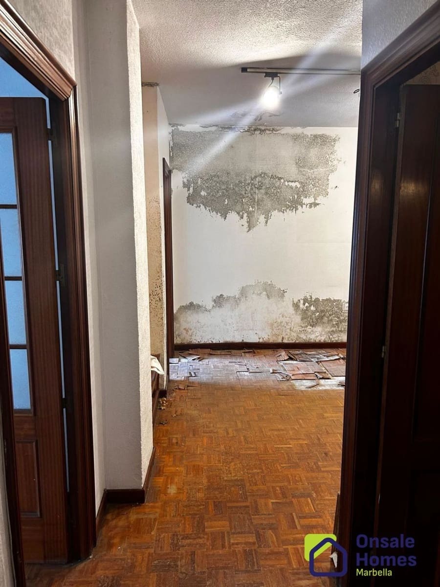 4 slaapkamer Flat te koop in Marbella - € 530.000 (Ref: 9368001)