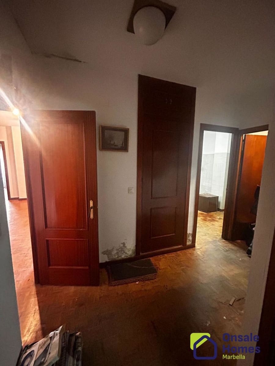 4 slaapkamer Flat te koop in Marbella - € 530.000 (Ref: 9368001)