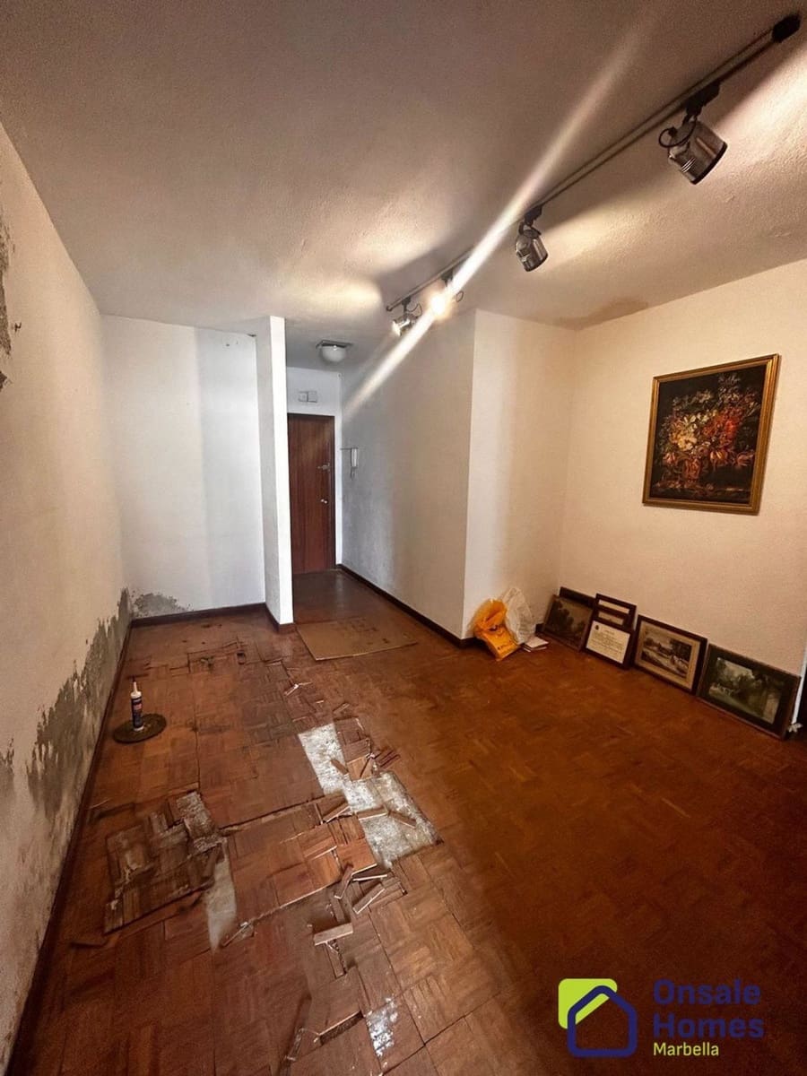 4 slaapkamer Flat te koop in Marbella - € 530.000 (Ref: 9368001)